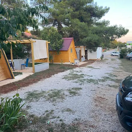Camp Din * Novigrad (Istria)